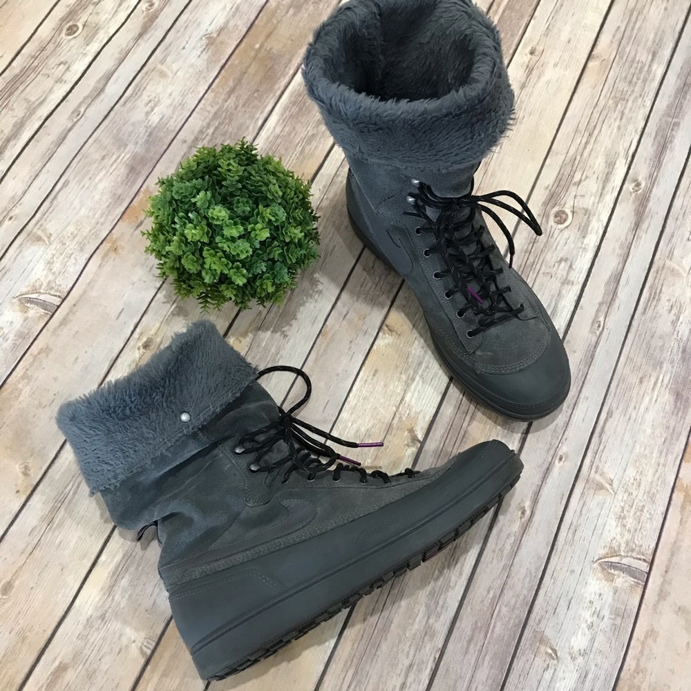 Nike Women Gray Purple Suede Winter Snow Boots 10